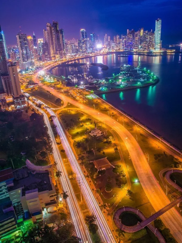 Panama-City-3.webp